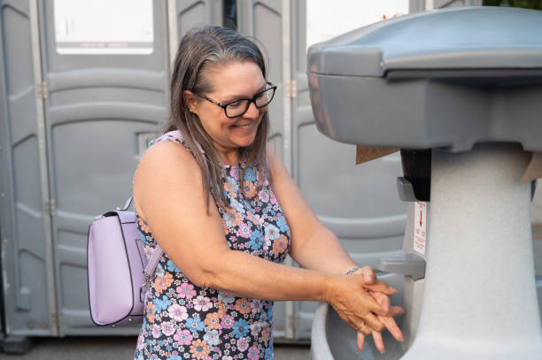 Best Construction site porta potty rental  in Lakeview, NY